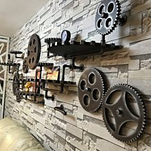裝飾鋪~美式復古工業木質鐵管齒輪置物架 墻上壁飾酒吧餐廳創意家居壁掛